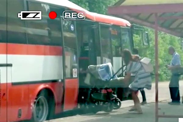 Bez Tabu: Резекне единственный город, в котором младенцы ездят в автобусах за деньги