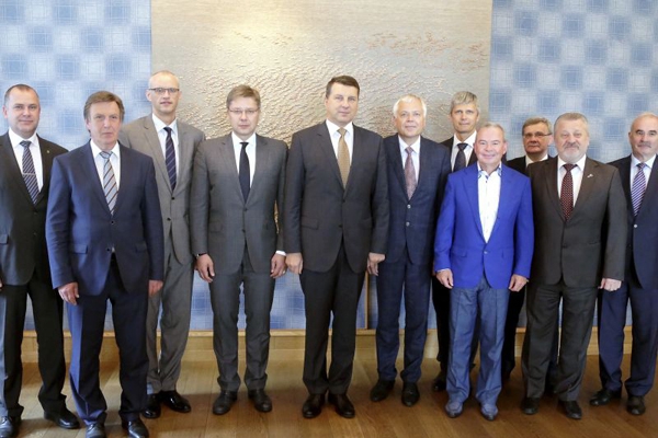 Мэры больших городов договорились о сотрудничестве с президентом Латвии Вейонисом  