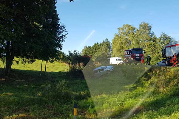В Резекненском крае грузовик столкнулся с легковой автомашиной, есть пострадавшие