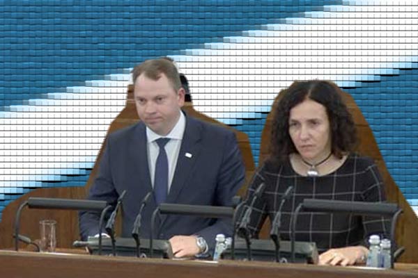 Два резекненских депутата Сейма из шести произнесли присягу на латгальском