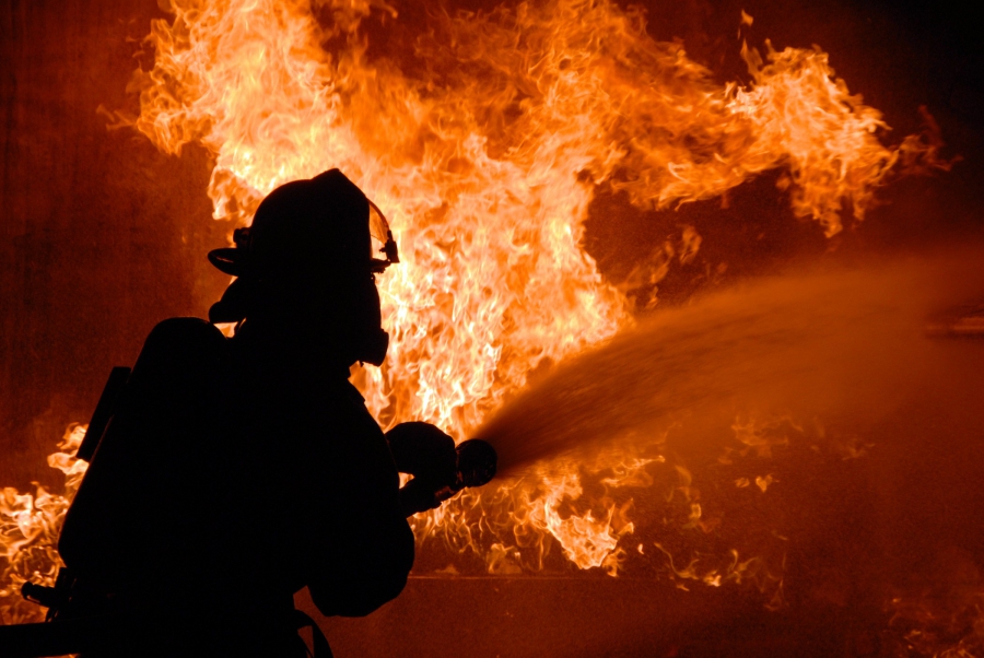 Трагедия в Резекне: в огне пожара погиб 12-летний ребенок