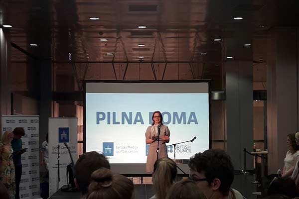 Резекненка победила в конкурсе медийной грамотности "Pilna Doma" 