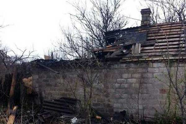 В Сакстагальской волости загорелась хозпостройка