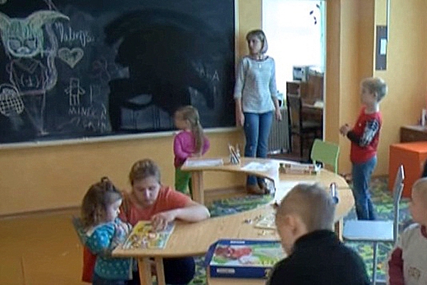 В Резекне детей-аутистов учат отмечать праздники вместе