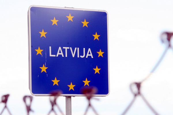 Задержанные в Латгале граждане Афганистана попросили убежища в Латвии