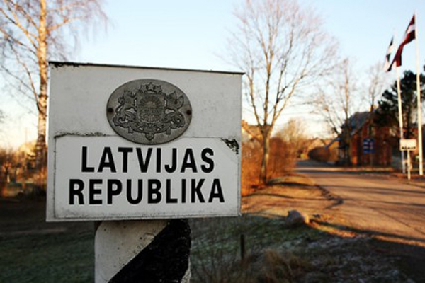 В Латвию прорвалась группа из 22 вьетнамцев-нелегалов