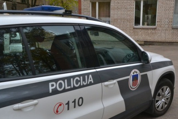 Против двух латгальских полицейских начаты расследования